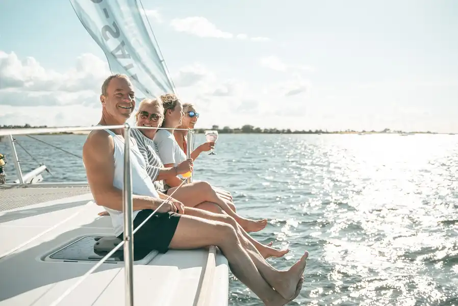 Mit Freunden auf der Ostsee Segeln