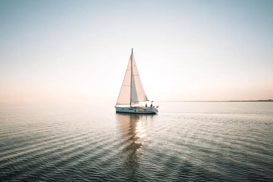 Mitsegeln und genießen