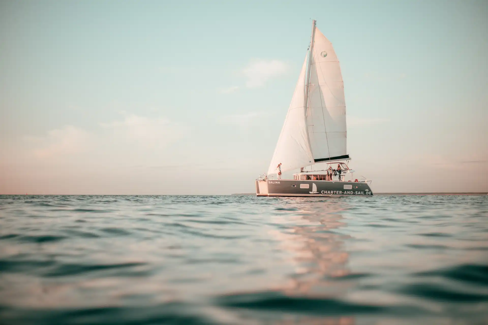 Katamaran segeln auf der Ostsee