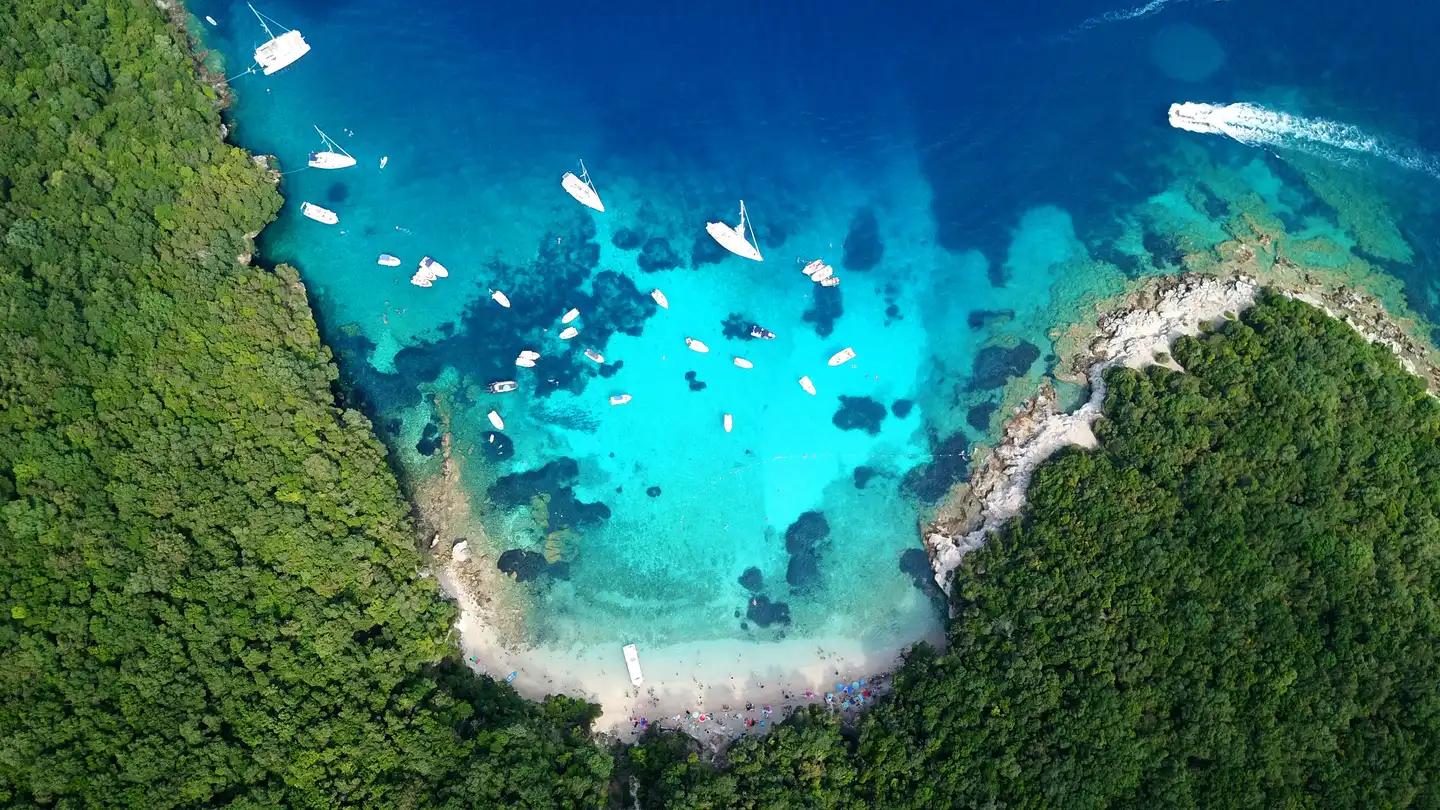 Fantastische Ankerbucht der Malediven