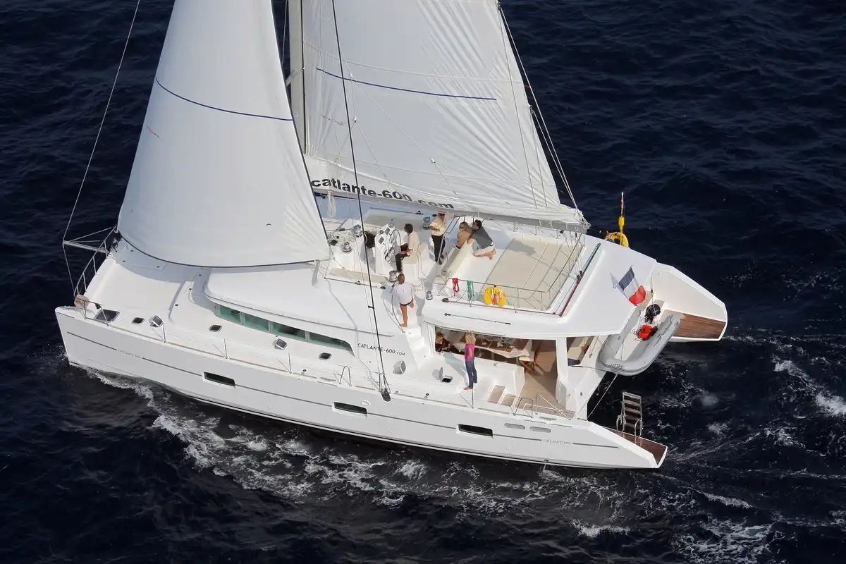 der Dream 60 unter Segeln