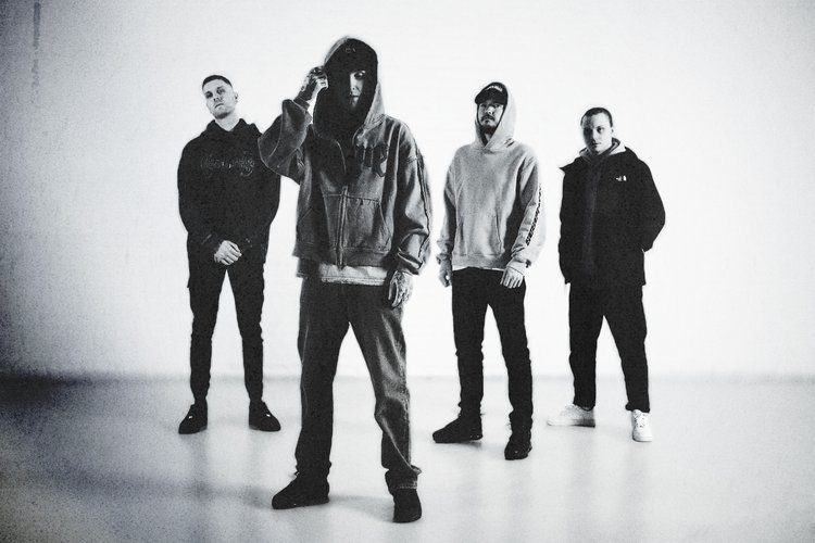 1. thrown - Press Photo 2024 (by Aslak Junttu).JPG