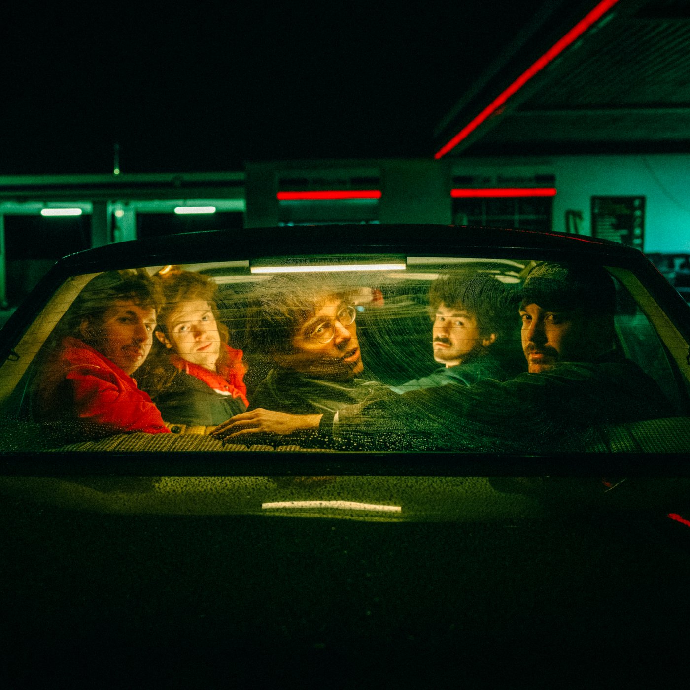 Von Wegen Lisbeth - Credit_ Lea Greub (2).jpg